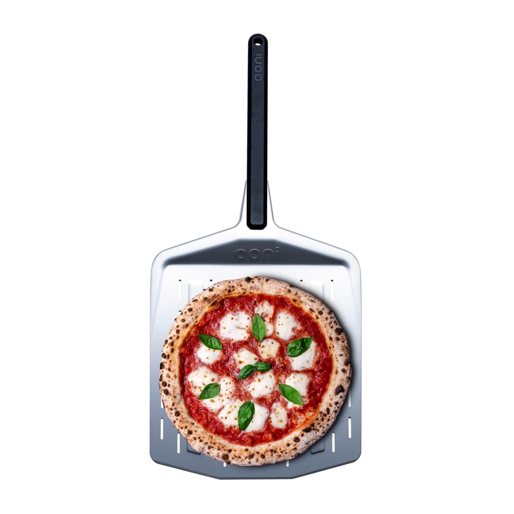 Ooni perforierte Pizzaschaufel 30 cm – Aluminium-Pizzaschieber mit langem Griff – Pizzaschaufel zum Schieben, Wenden und Herausnehmen von Pizzen Zubehör
