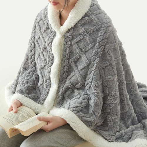 クモリ(Kumori)毛布 ブランケット ひざ掛け 冬用 二枚合わせ 厚手 あったか 掛け毛布 ふわふわ肌触り 【フランネル×シープ調ボア】 洗える 抗菌防臭 静電気防止 毛抜けしにくい 100X140cm グレー（Amazon）