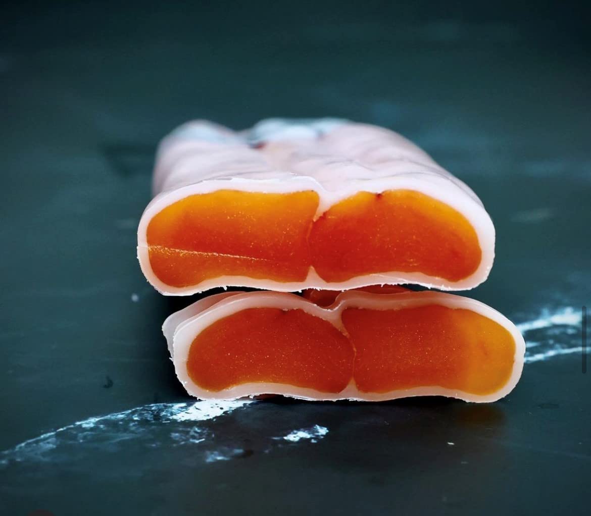 BOUTARGUE KOSKAS HAUTE QUALITE PREMUIM 110/130g BRUT AVEC CIRE FABRICATION FRANCAISE. ATTENTION LES BOUTARGUES DE PETITE TAILLE SONT PLUS SECHE.