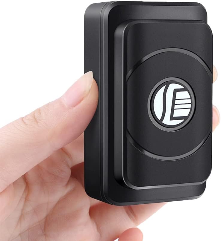 Lightweight GPS Tracker 6400 mAh 3.7V Portable Car Tracker Anti Theft RealTime GPS
