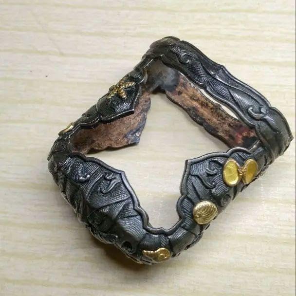 刀装具 海図貝づくし縁、栗形、頭？鐺