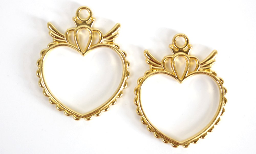 Amazon | 5個 ハート レジン枠 ゴールド アクセサリーパーツ 手芸 金具