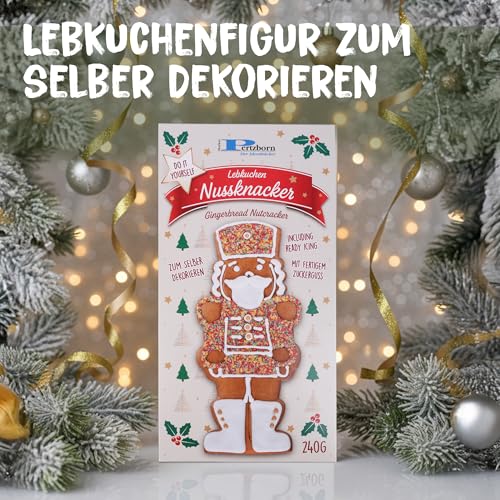 Pertzborn Nussknacker Lebkuchen Bastelset 240g – Klassische Weihnachtsfigur zum Selberdekorieren mit Zuckerguss, Dragee-Perlen & Zucker-Streudekor – DIY Lebkuchenfigur im Winter, Advent & Weihnachten