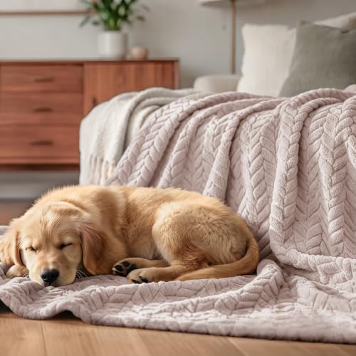 Image of Exclusivo Mezcla Fleece Throw Blanket for Couch Sofa, Camel Soft Plush Blanket, Lightweight Flannel Throws for All Seasons, 50x70 Inches
