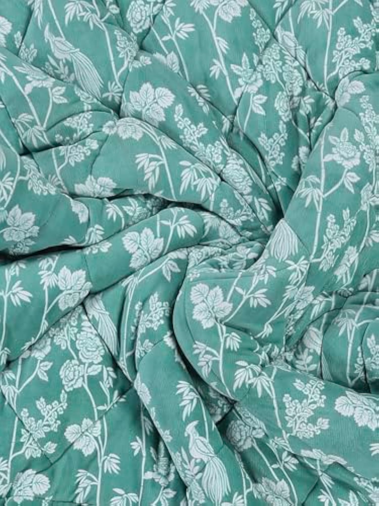 Single Bed Winter Comforter Nixie, 200 GSM