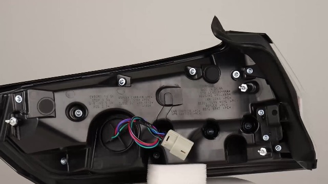 Amazon.com: Replacement Outer Tail Light Brake/Running/Turn Signal