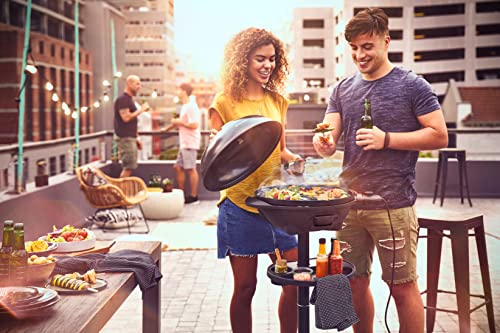 Foto von SEVERIN Barbecue-/Standgrill mit Haube, Elektrogrill mit Thermostat, Grillplatte mit keramischer Beschichtung, 2.000W, Grillfläche Ø 41 cm, Matt Schwarz, PG 8541