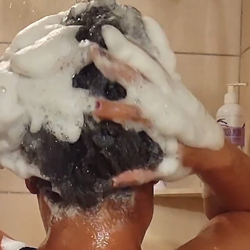 Miniatura 3 de Champú para el crecimiento del cabello con raíz de yuca antipicazón sin sulfato  Reduce la caída del cabello durante el día de lavado, para