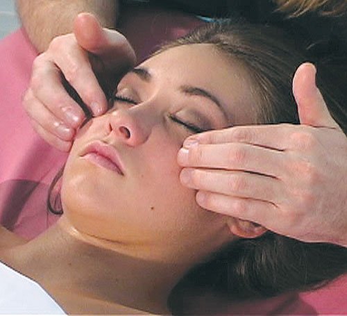 Facial Massage: The Definitive Collection
