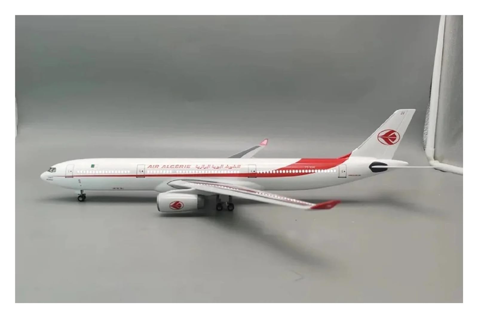 Jouet d'avion en métal moulé sous Pression de 47 cm pour modèle A330 Algérie avec modèle d'avion en résine, Roues métalliques, décoration de Jouet d'avion pour Collection et Affichage