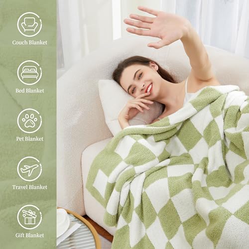 SeaRoomy Fuzzy Checkered Throw Blanket for Bed Decor,Green 90"X90" by SeaRoomy - Used condition - Image 8