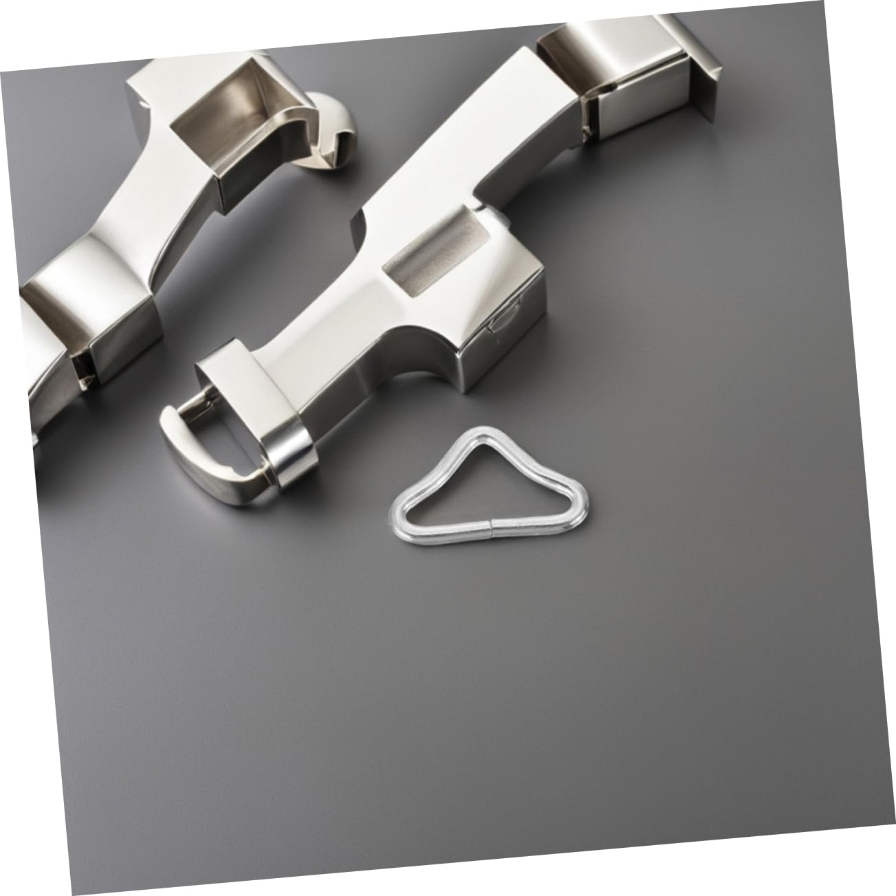 Mikikit 70piezas Cama Elástica Hebilla de Resorte para Conectar Anillos Triangulares Accesorio de Reemplazo para Superficie de Colchoneta y Procesamiento Salto