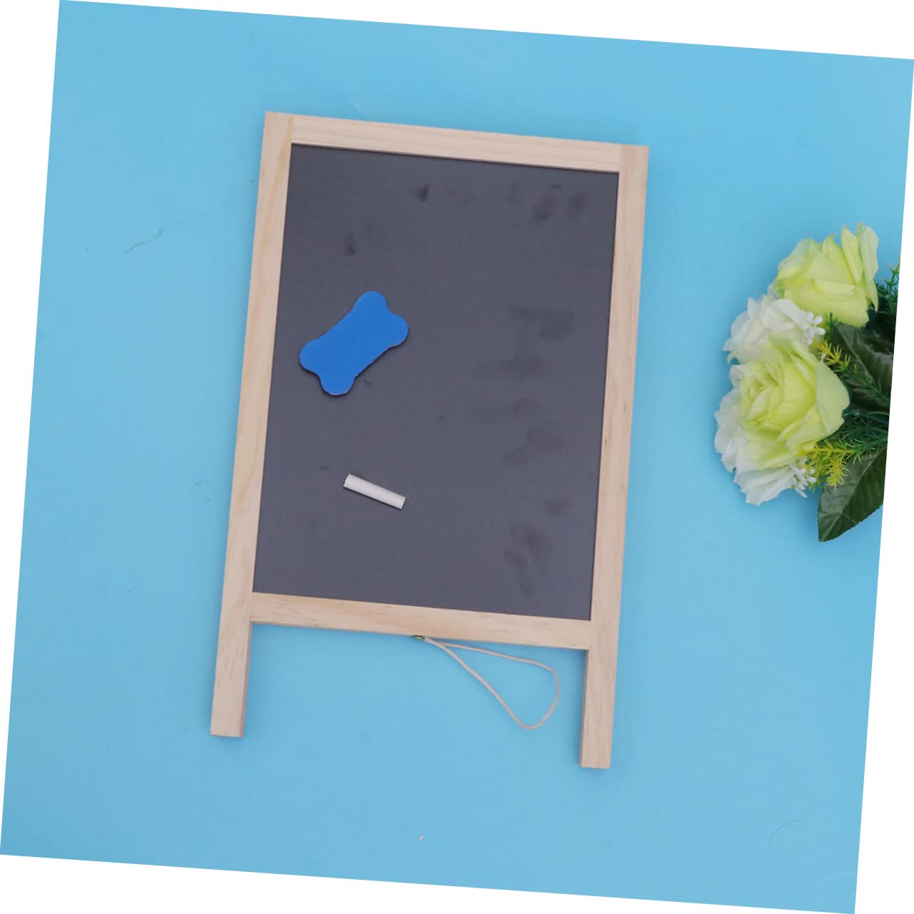 Mini Tableau Noir pour Comptoir de Bar en Bois 25x40 Cm Double Face Chevalet Pratique pour Affichage et Signalisation Alimentaire Couleur Aléatoire