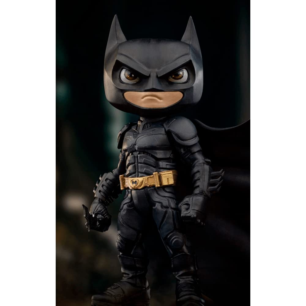 Iron StudiosMiniCo Batman The Dark Knight Figure, DC Comics Superhero Collectible Statue, Mini Batman Action Model for Kids- Comic Inspired Gift for Fans and Collectors