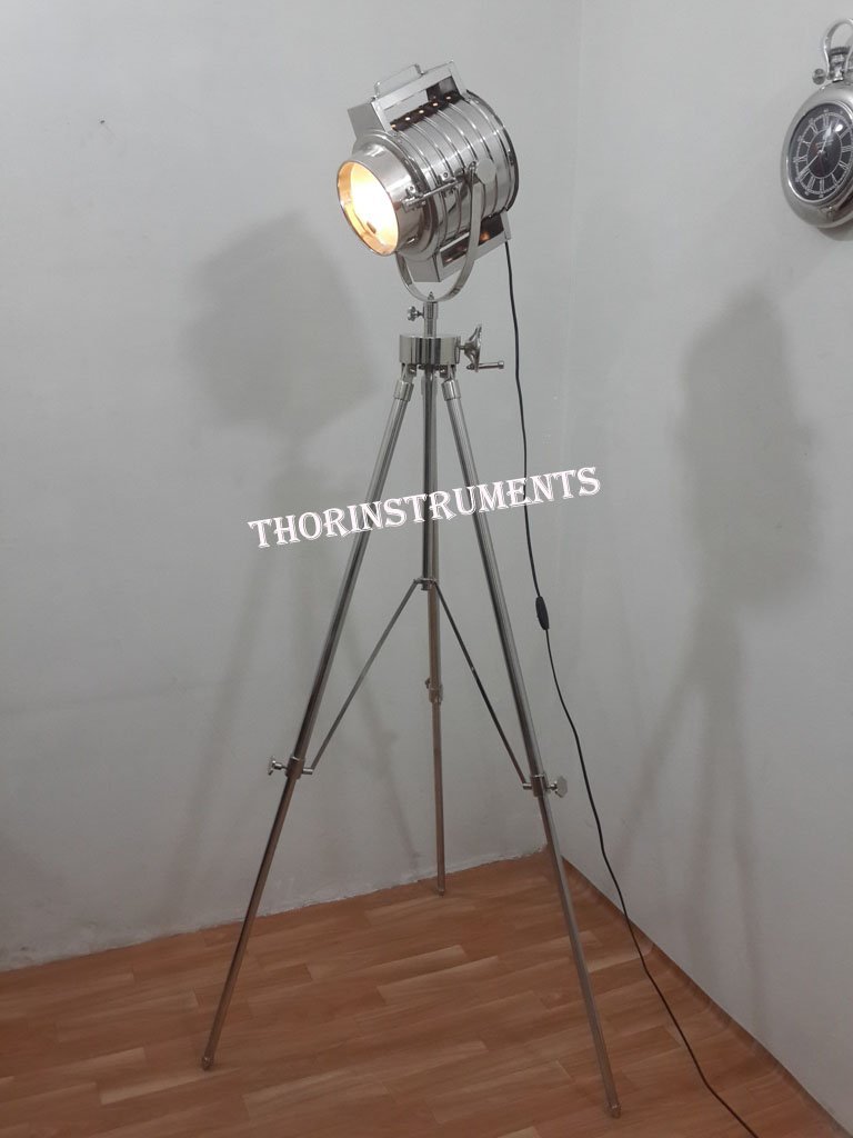 THOR INSTRUMENTS Spot Light with Steel Tripod Stand