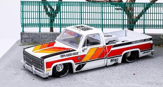 Amazon.co.jp: TSM MINI GT KAIDO HOUSE 1/64 Chevrolet Silverado V1