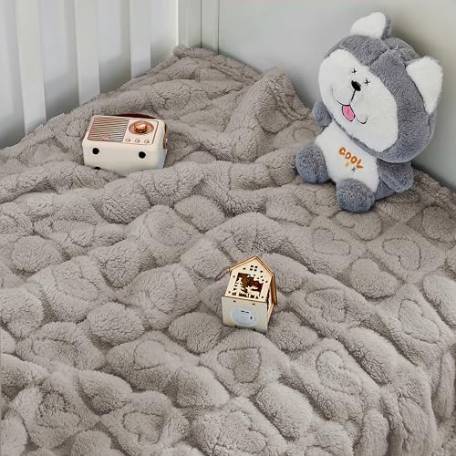 Image of Yurhap Heart Baby Blanket, Love Plush Fleece Baby Blankets for Boys Girls | Soft Baby Boy Blankets for Infant Toddler Newborn Gifts, Fluffy Baby Essentials, For Crib Stroller, 30 inchx40 inch, Oxford Tan
