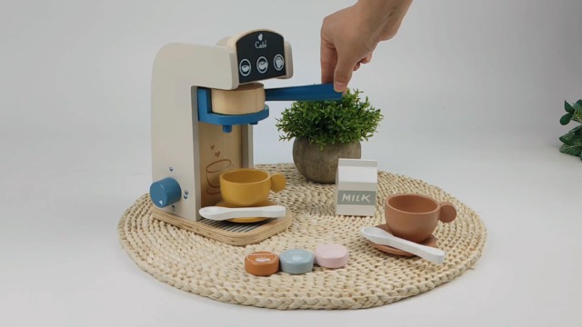 Little Log Holz Kaffeemaschine Set, Kaffeemaschine Spielset - Holz Deluxe Spielküchenset mit Zubehör (13 Stück) – Bild 8