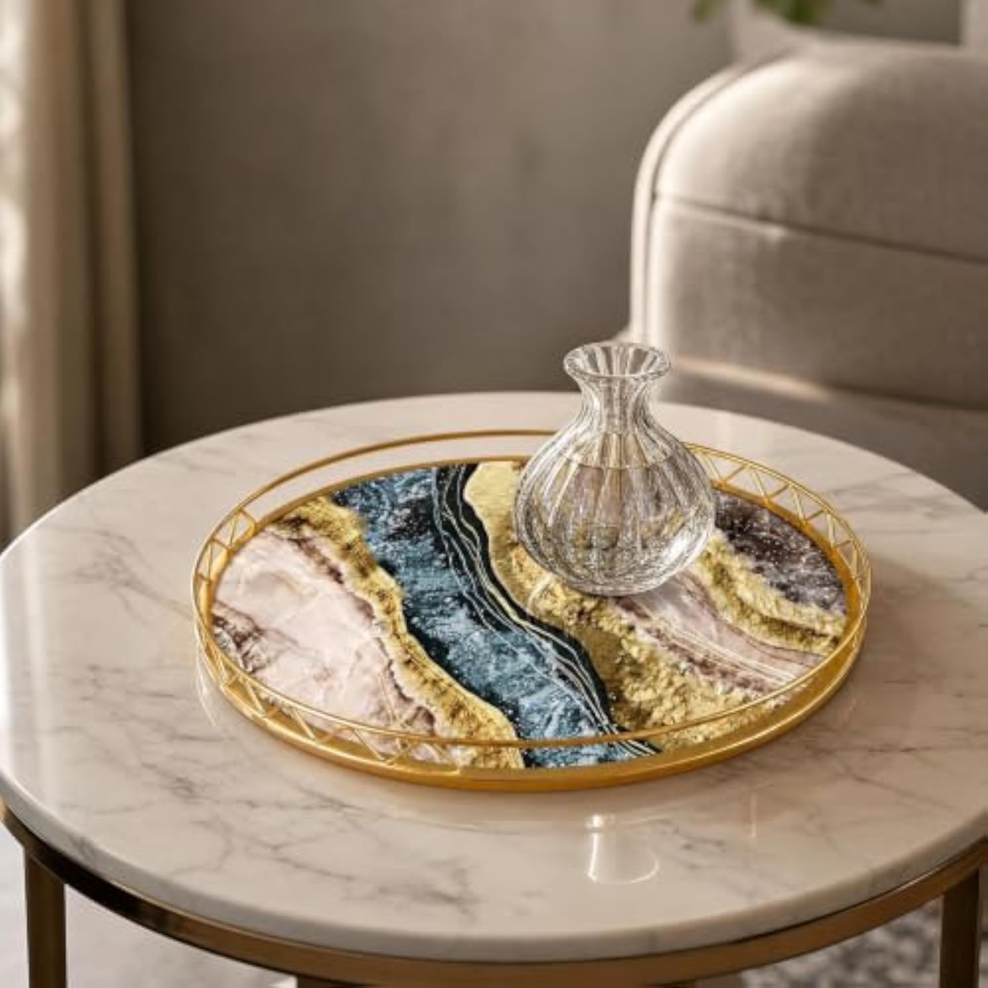Wire-Rimmed Decorative Round Tray