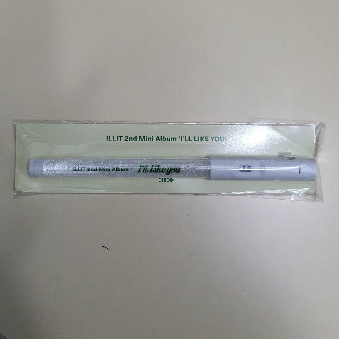 Amazon.co.jp: ILLIT illit アイリット ペンライト ショーケース