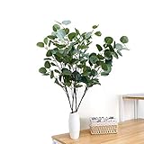 Cada tallo con hojas mide 90 x 15 cm. Es un tamaño adecuado sin importar cómo quieres decorar tu casa o tu jardín.