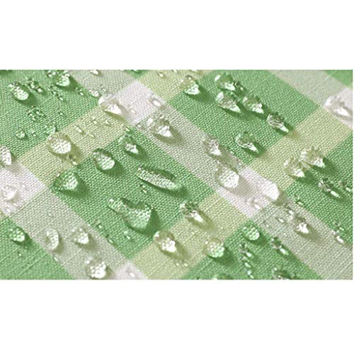 Nappe de table basse à carreaux vert pour un coin café chaleureux