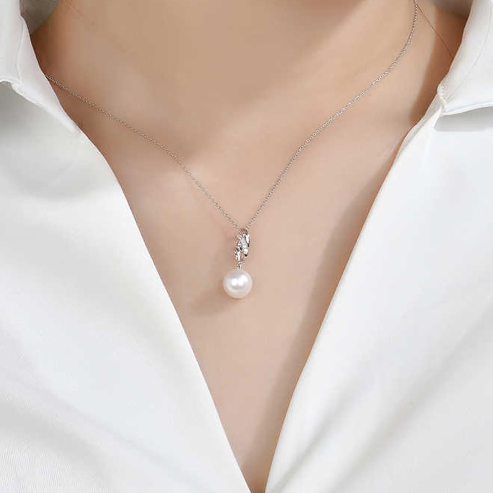 Naszyjnik damski z białego złota, łańcuszek damski geometryczny z perłą 8,5 mm ze szlifem okrągłym diamentowym