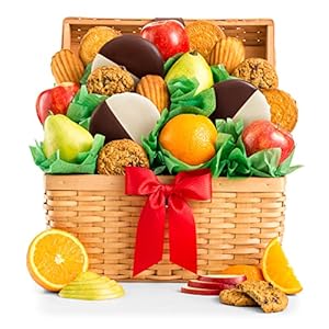 GiftTree Premium Fresh Fruit and Cookies Gift Basket – Sweet and delightful fruit with a rich pairing of fresh baked cookies.