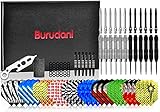 🎯 PRAKTISCHES ZUBEHÖR: Mit dem Komplett-Set bist du von Anfang an gut ausgerüstet. Wir haben den 12 Steeldarts 6 Extra-Schafts, ein Dart-Multitool, einen Schleifstein und 36 O-Ringe beigelegt – alles verpackt in einer hochwertigen Transportbox.