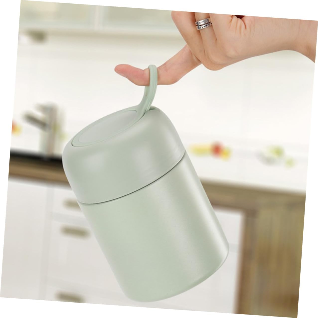 SHINEOFI Insulated Soup Cup with Foldable Spoon 500ml Thermal Food Jar Leakproof Portable Vacuum Lunch Container for Students and Office Workers Green