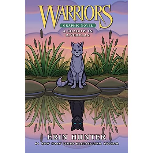 Warriors: A Shadow in RiverClan (Warriors Graphic Novel) (English Edition)