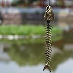 Fish Wind chime,Fish Skeleton Windchime,Fish Bone Cast Iron Wind Chimes Vintage Metal Wind Chimes Outdoor Soothing Melody for Garden Home Yard Porch Hanging Decor (Bronze)