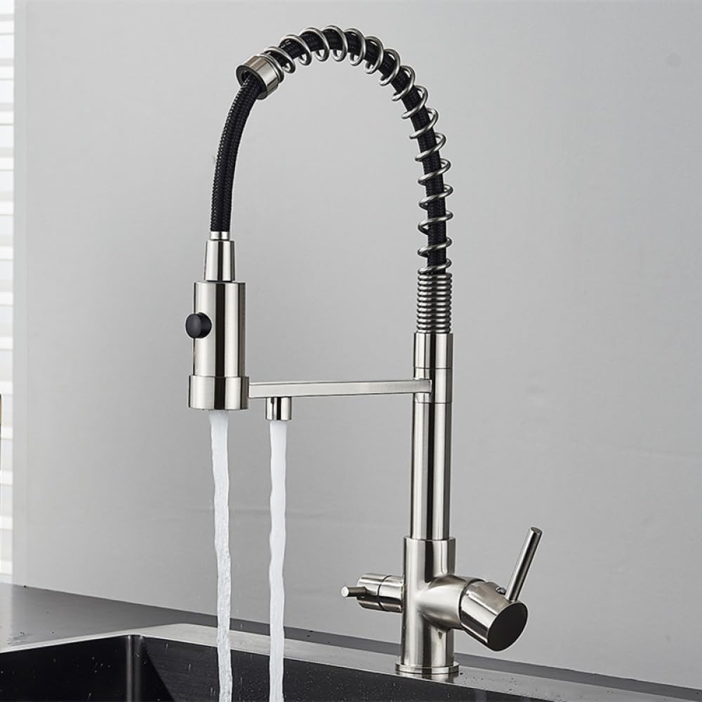Robinet de cuisine filtre à eau pour purifier l'eau des repas en famille