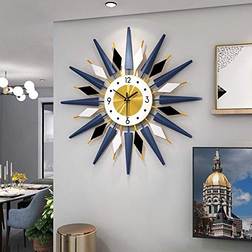 Grande horloge ronde suspendue dans la cuisine pour sublimer votre intérieur