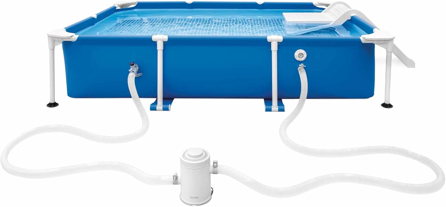Intex pool with filter pump connected via hoses
