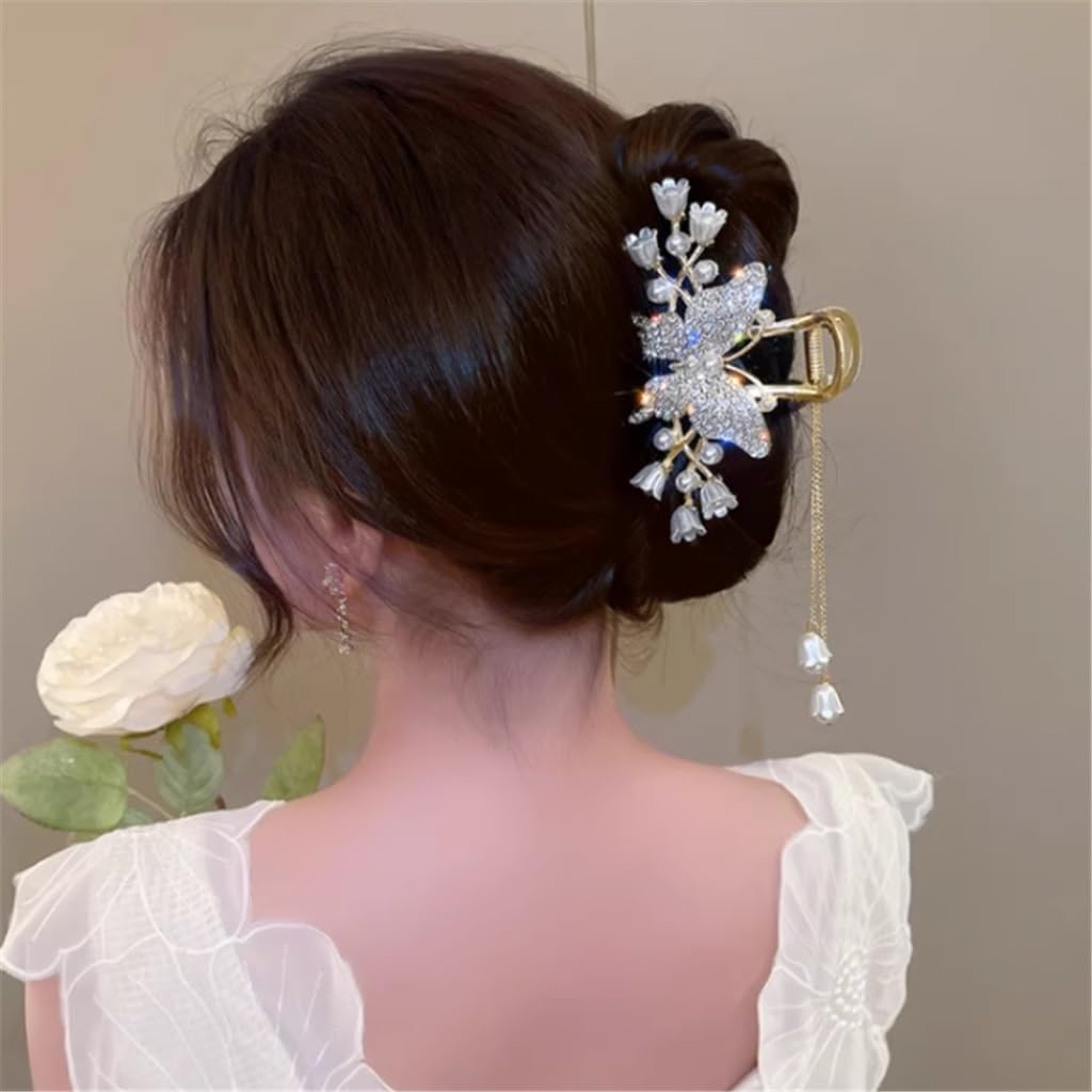 Pince à cheveux arrière de la tête ornée d'une fleur de muguet aux finitions soignées
