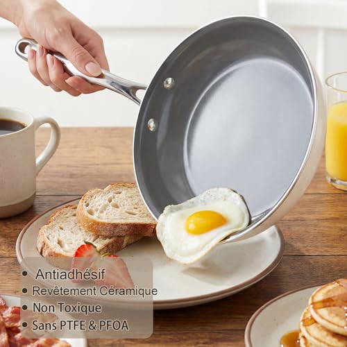 Poêle céramique sans PFAS inox pour cuisiner sainement sans coller