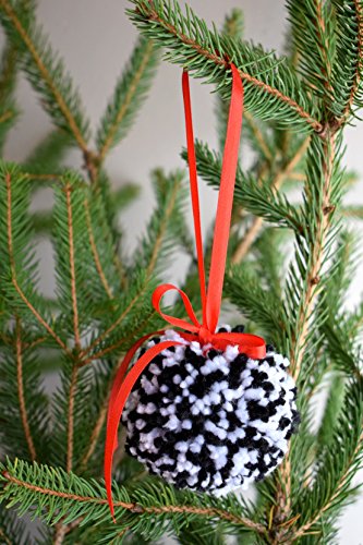 Amazon Com Modern Holiday Decor Pom Pom Christmas Ornament Pom Pom Christmas Tree Decoration Red Black And White Kids Room Decor Nursery Decoration Handmade Products