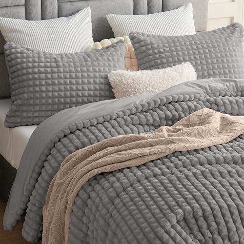 Plush & Plaid 3-Piece Queen Fluffy Fleece Comforter Set with 2 Pi...