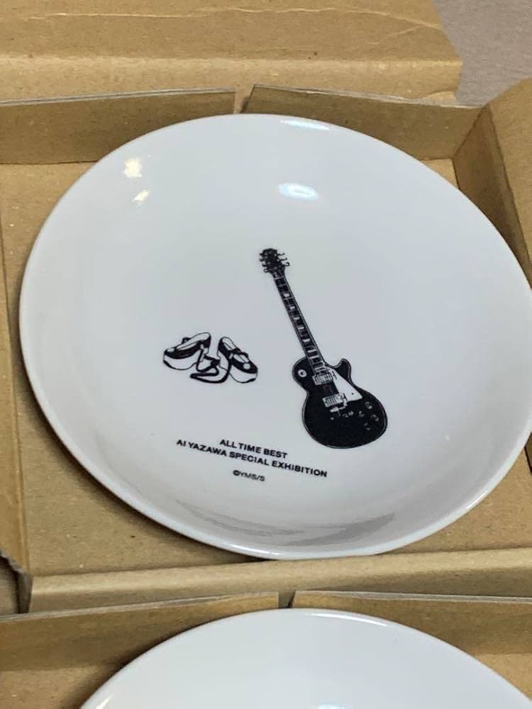 Amazon.co.jp: 矢沢あい展 ALL TIME BEST 豆皿 全4種類セット : ホーム