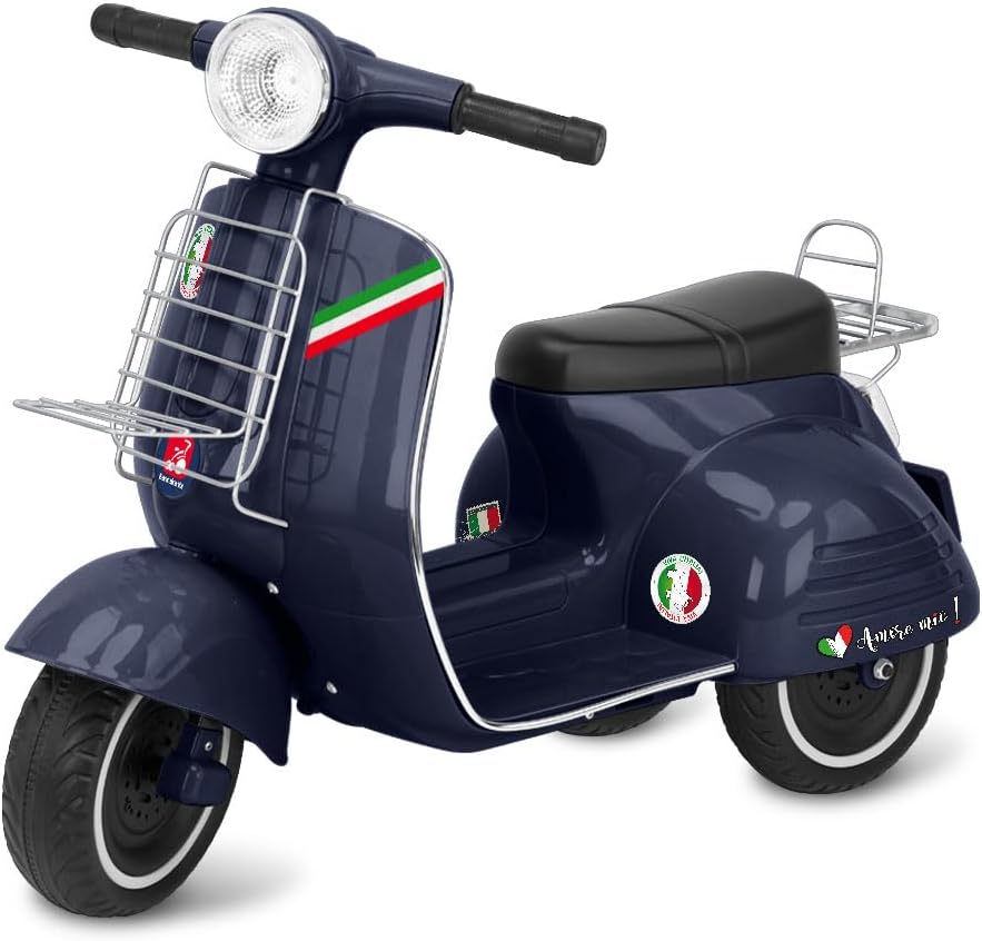 Imagem lateral do scooter com fundo neutro.