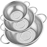 Leonyo Stainless Steel Colander for Kitchen, Micro-Perforated Metal Strainer with Handles for Draining Pasta, Strainers and Colanders Set of 3(1-3-5Quart) for Rinsing, Steaming, Dishwasher Safe