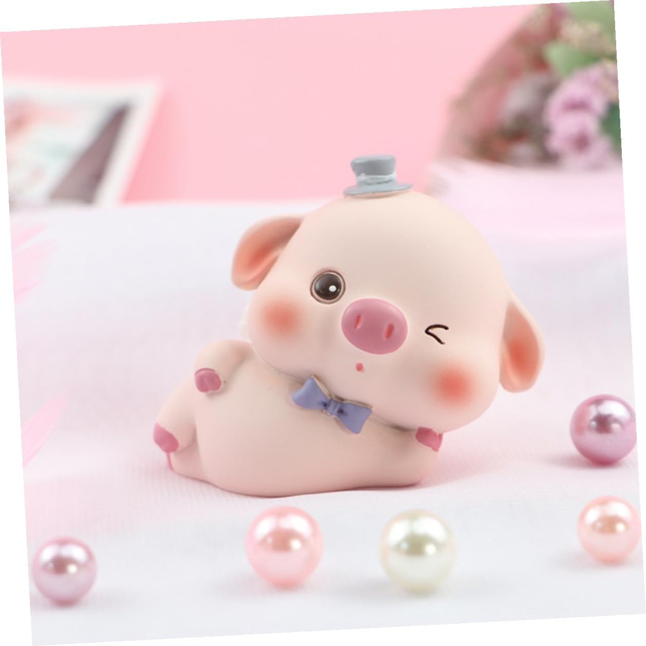 4pcs Cute Pig Cake Ornaments Resin Miniature Animal Figurines Cartoon Piggy Decor for Birthday Party Home Office Desk Decorations