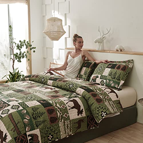 Green Lodge Moose Bear Quilt Set King Size Bedspread With 2 Shams. Cabin Buffalo Plaid 3-Piece Reversible All Season Quilt Set. Rustic Coverlet Bed Set #TOP1
