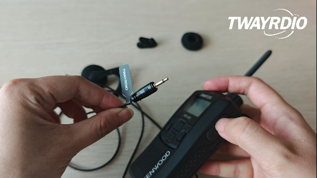 Amazon | インカム イヤホン 2.5φ 耳掛け式 オンイヤー ストレート