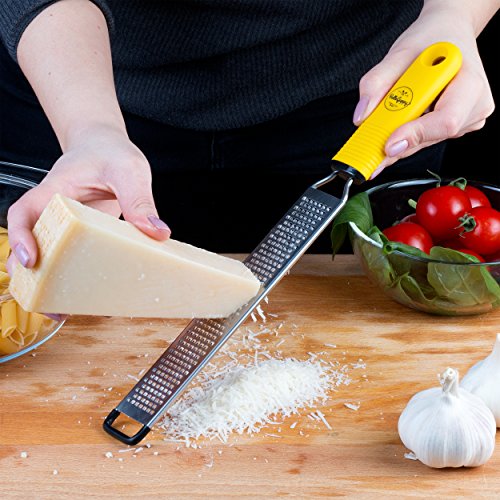 Belleguppy Lemon Zester & Cheese Grater, Professional Zesting Tool For Parmesan, Citrus, Ginger, Nutmeg, Garlic, Chocolate, Fruits, Razor-Sharp Stainless Steel Blade Protective Cover, Dishwasher Save #TOP3