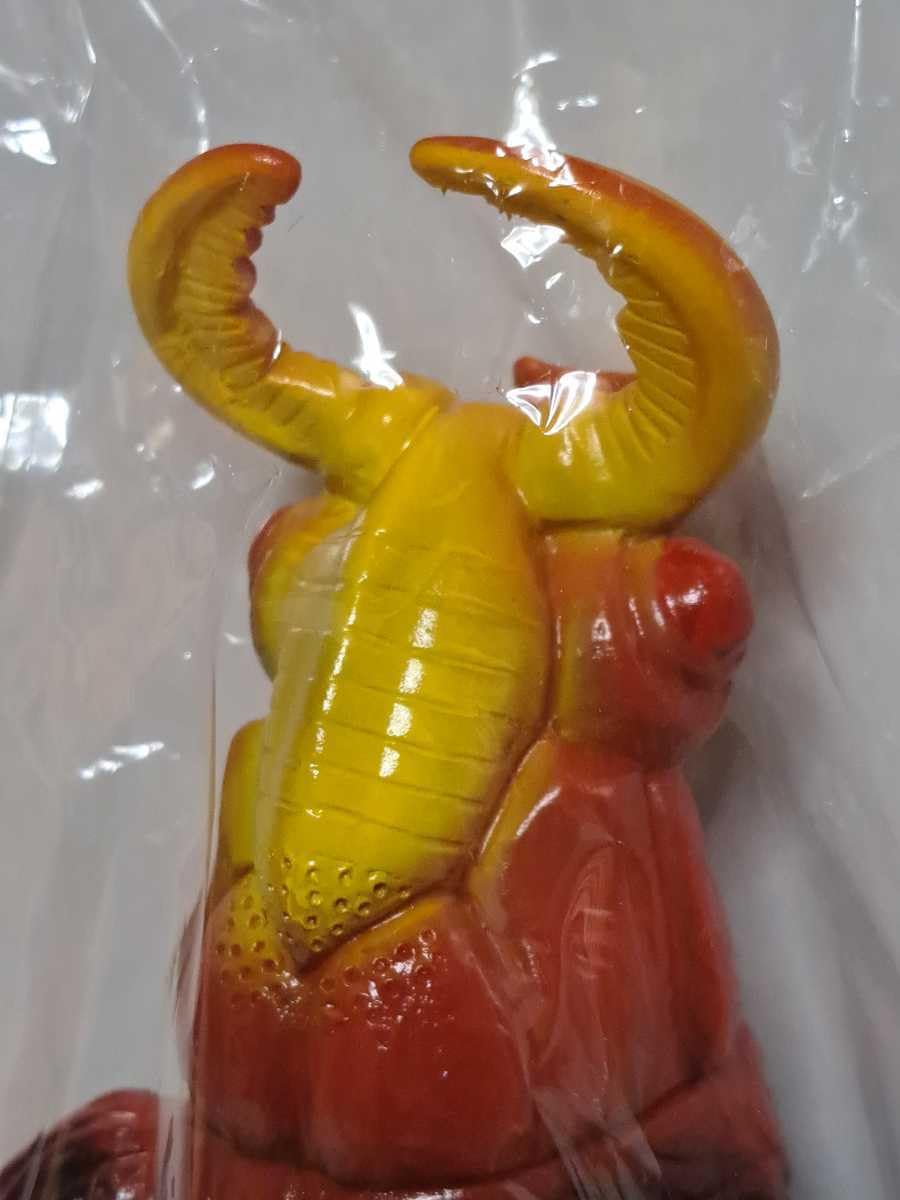 ブルマァク ノコギリン 赤 22cm ソフビ