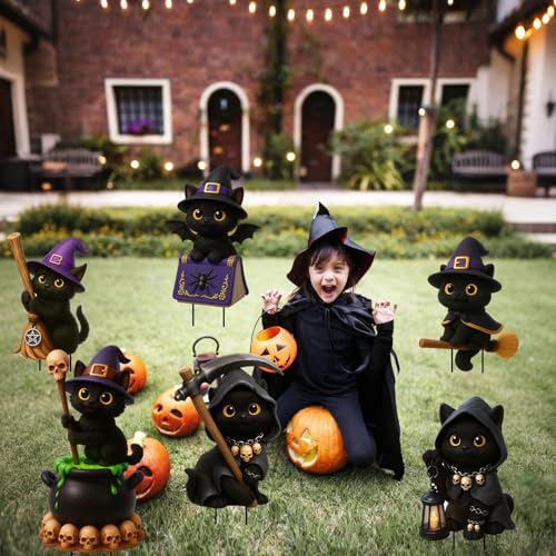 ILMFMY Halloween Gartendeko – 6er Set Schwarze Katzen Figuren mit Hexenhut, Besen, Sichel & Flügel, wetterfest & wiederverwendbar, Outdoor Gruseldeko für Garten, Terrasse, Rasen & Party