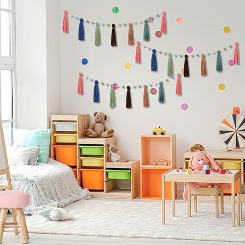 Guirnalda con pompones Boho para solucionar aulas frías y decorar techos escolares 7
