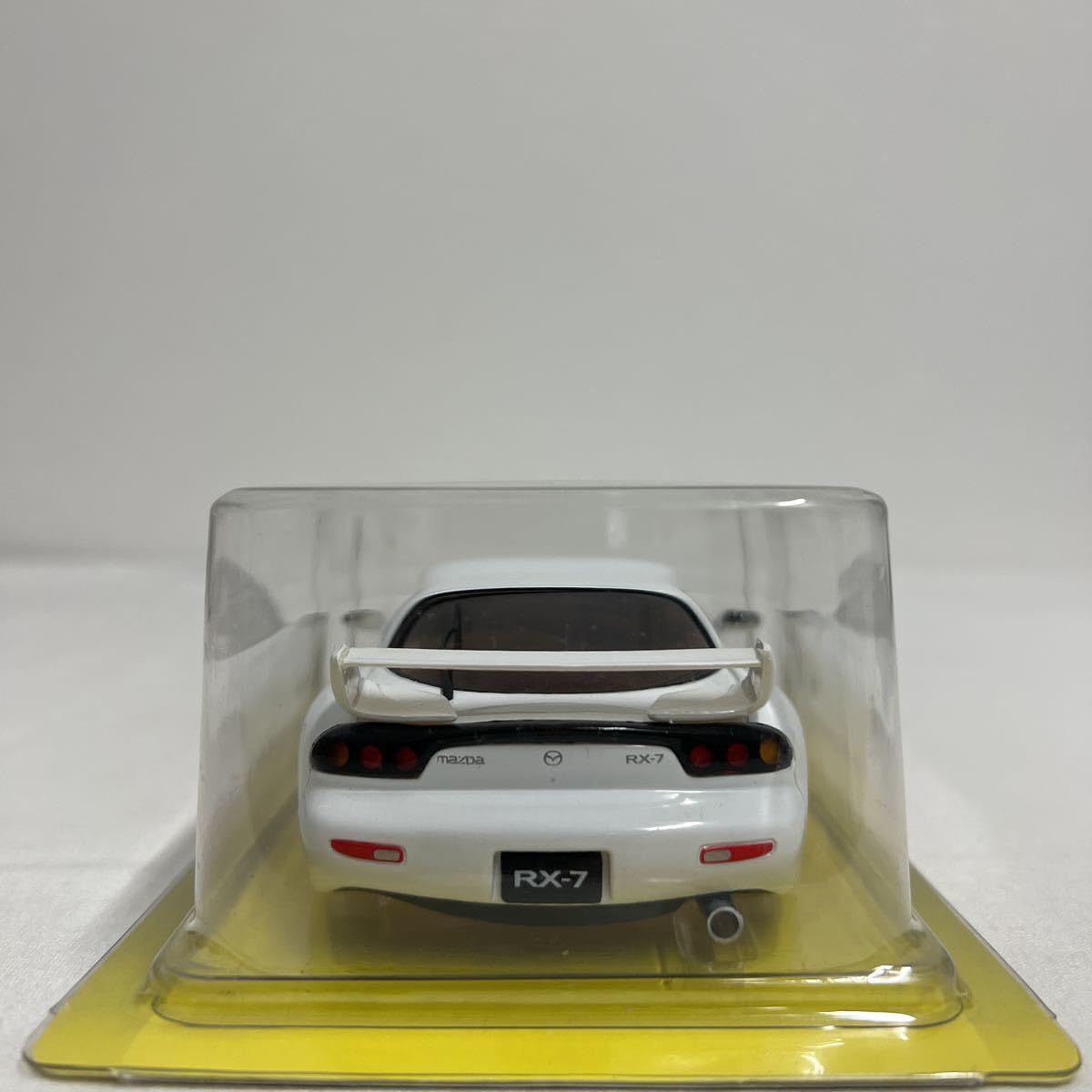京商　ミニッツ　マツダ　RX-7 FD3S ラジコン　ミニカー　ホワイト マツダ アンフィニRX-7 FD3Sホワイトボディセット(未塗装